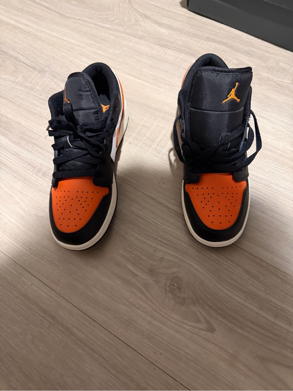 Nike Kids Sneakers Black & Orange Jumpman Low Tops